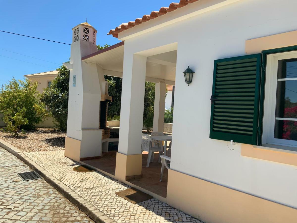 Guest House Alfarrobeiras Albufeira Esterno foto