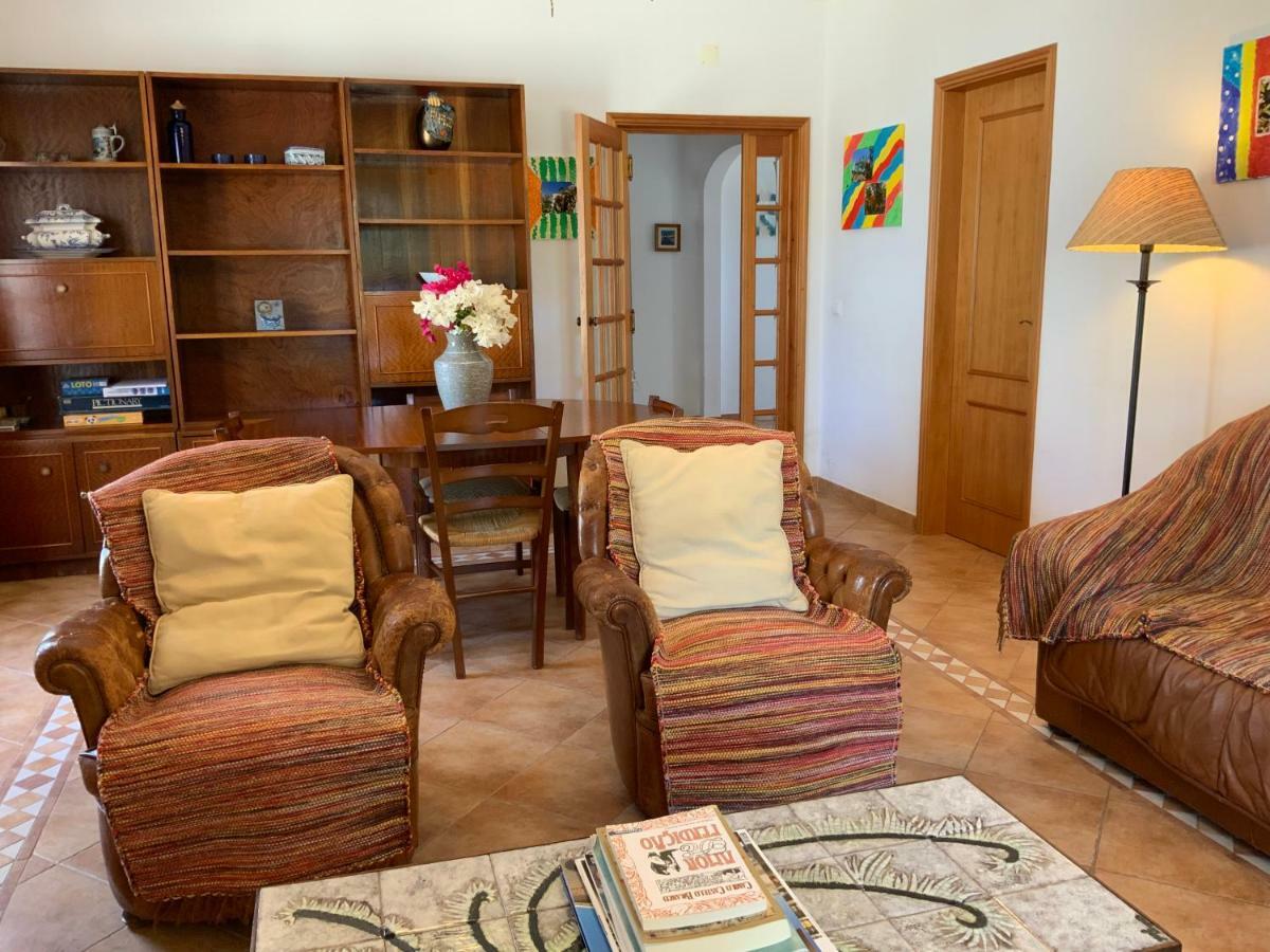 Guest House Alfarrobeiras Albufeira Esterno foto