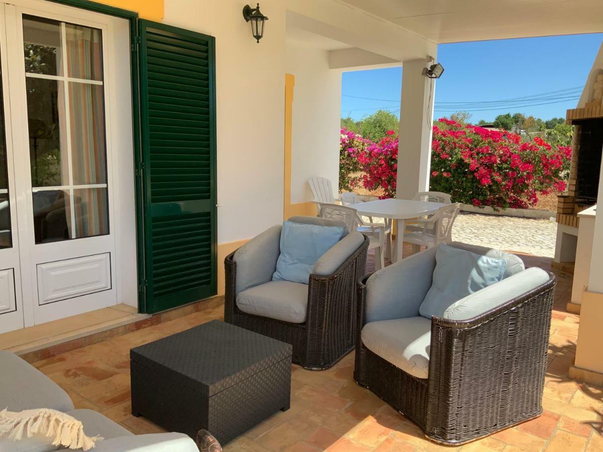 Guest House Alfarrobeiras Albufeira Esterno foto
